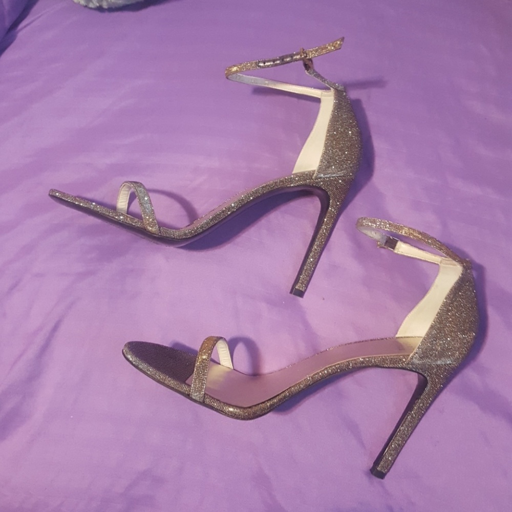 Shoe
